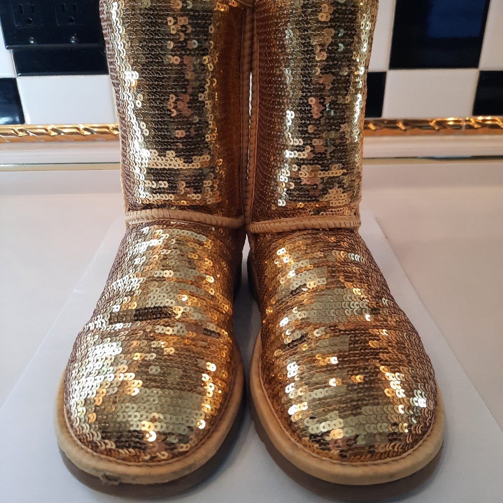 Ugg Classic Short Gold Sequin Boots - Picture 6 of 9